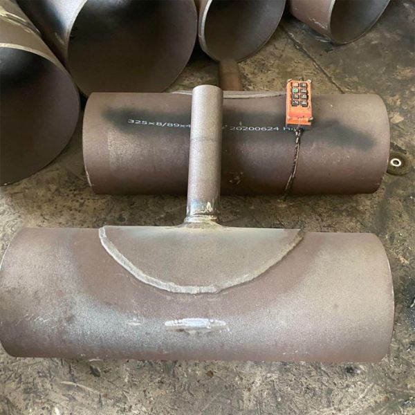 Petroleum DN1000 Stainless Steel Butt Weld Fittings Tee 06Cr19Ni10