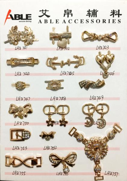 Popular Nickel Sparkling Zinc Alloy Buckle , Small Shoe Buckles For Woman