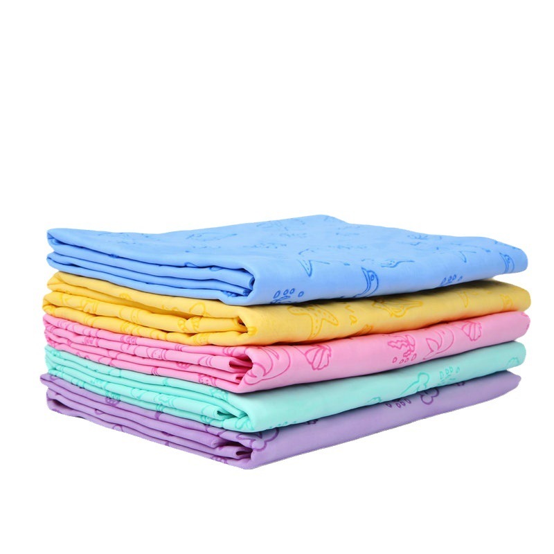 Embossed 17x13 Inch PVA Cloth Super Absorbent Bagged Chamois Towel For Cleaning