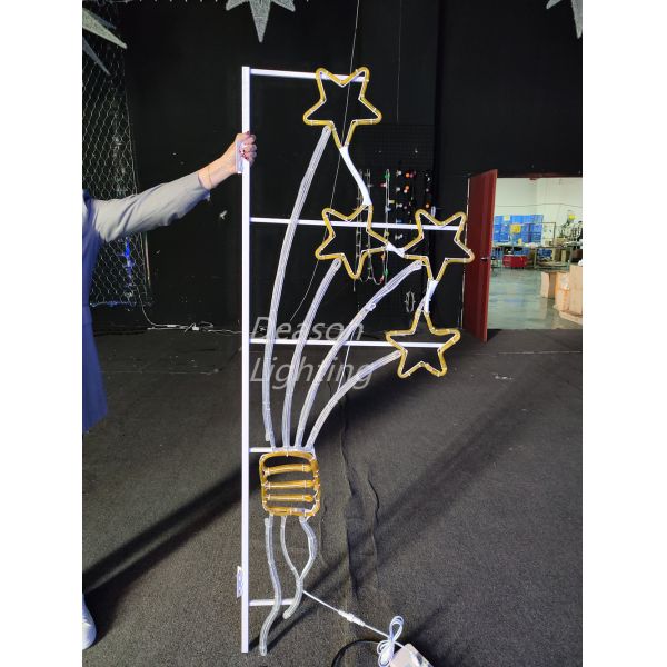 outdoor lamp post christmas decoration lights