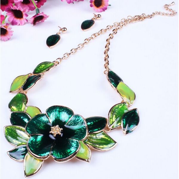 European and American big fashion temperament wild flowers drip Necklace Earrings Set