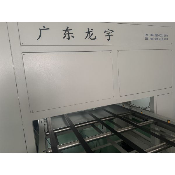 One Component Glue Spraying Machine For Marine Board Lamination