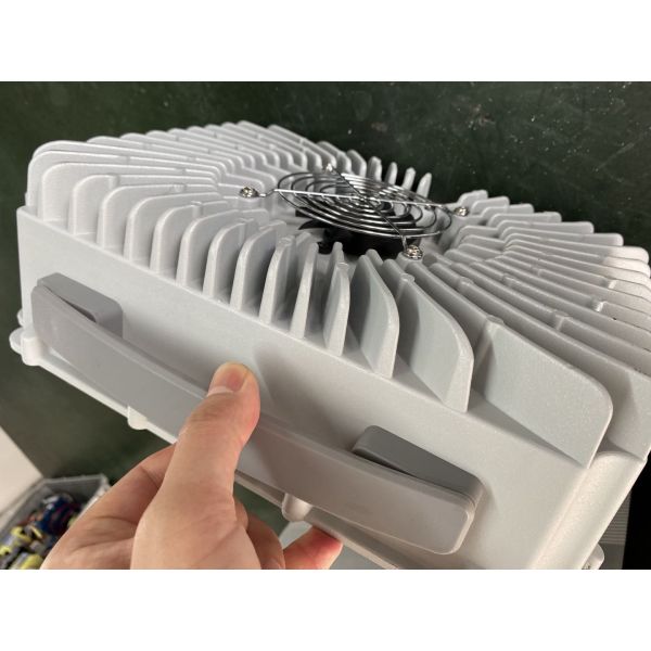 IP65 IP66 72V 15A Weatherproof Battery Charger For Lithium Battery