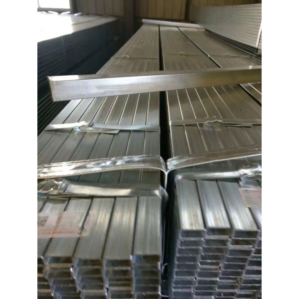 High Quality BS EN 10241 Galvanized Carbon Steel Pipe used in Transportation