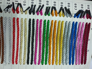 Bespoke роскошные хозяйственные сумки бумаги Hologram онлайн с печатанием художественного произведения