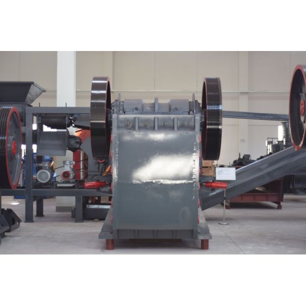 Customization Quarry Jaw Crusher Ore Rock Crushing Plant with and 90-400kw Motor Power