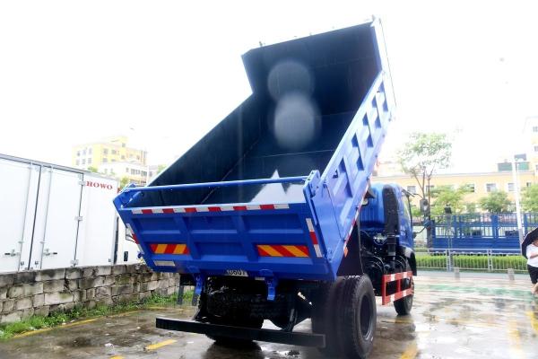 Mini camión de descarga de basura de 18 toneladas y tres anillos de 160 CV 4x2 4m de 8 marchas (EU3-6 Nacional 3-6)