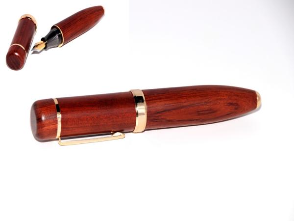 Rosewood oversize fountain pen