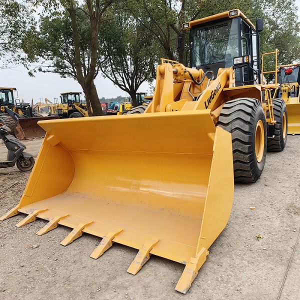 17 Ton Used Loader Liugong 856 160kw Rated Power 3m3 Bucket Capacity High Efficiency