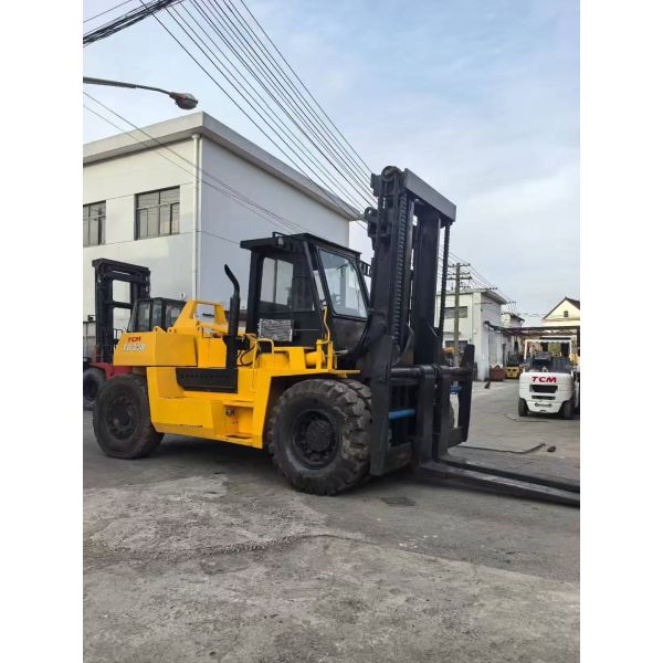 TCM 23 Ton Container Forklift Diesel Engine 300L Fuel Tank Used Forklift Truck Heavy Duty Port Handling Equipment