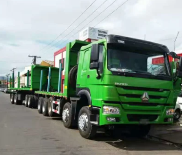 Тяжелый грузовик Howo 6x4 Euro 2 Грузовик по добыче древесины с прицепом на 2 оси