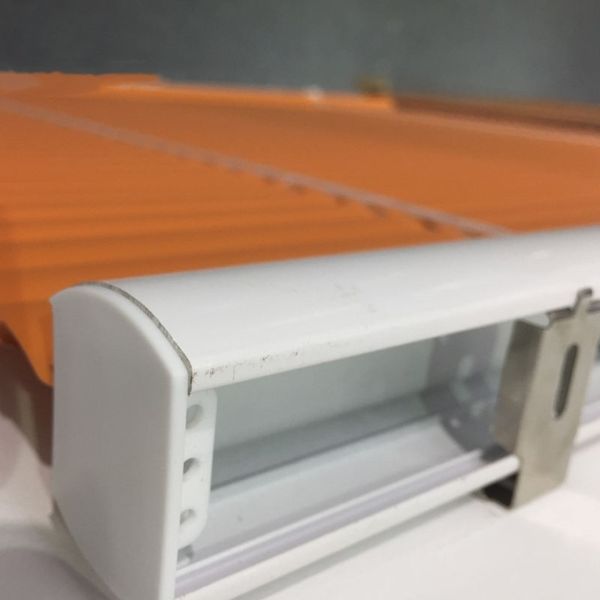 Узкий алюминий венецианских шторок офиса лезвия бесшнуровой ослепляет функциональное