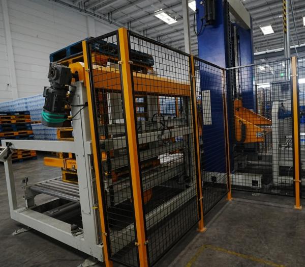 精密自動パレット化システム 42,000 BPH ボトル水生産ライン