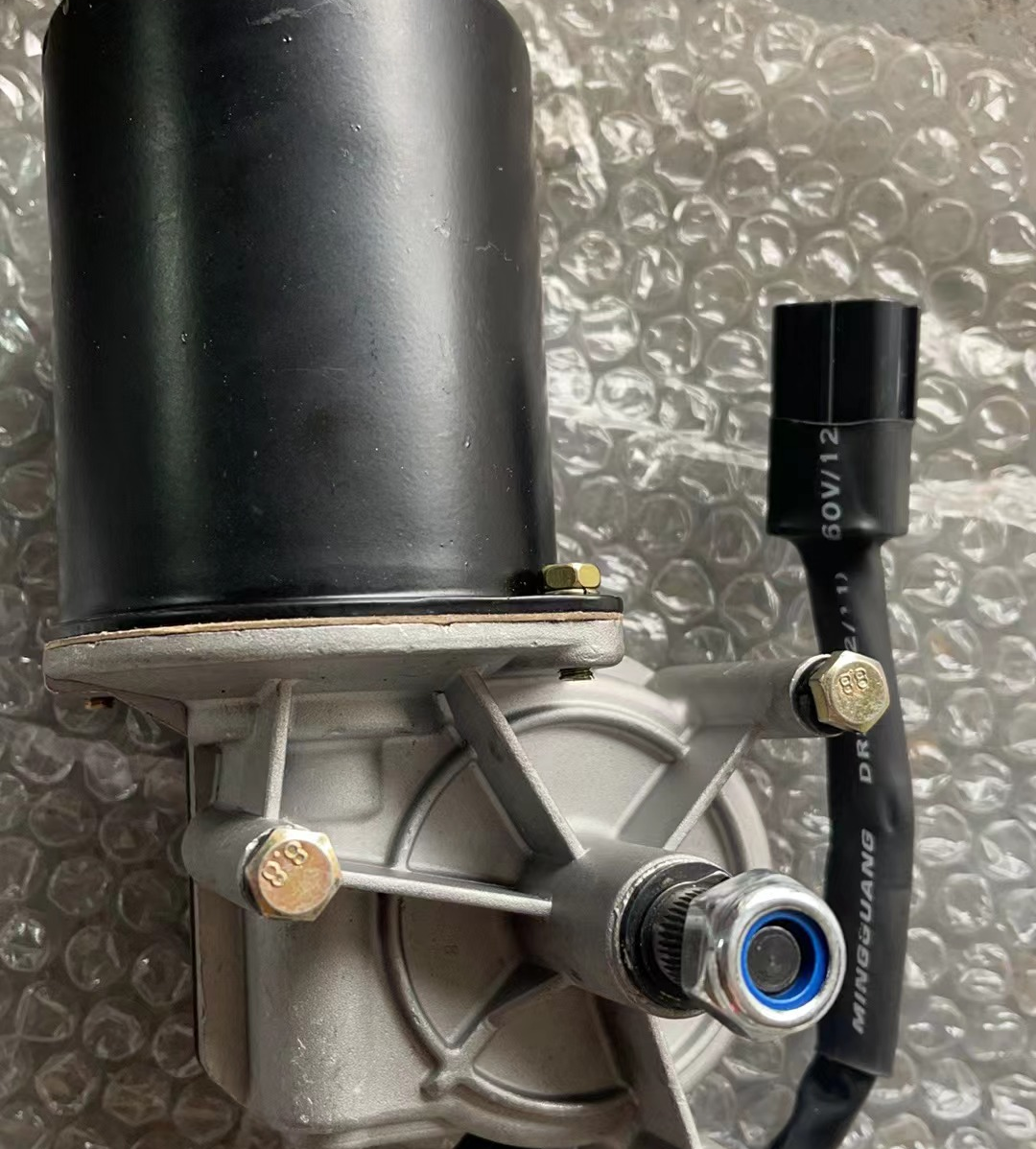 130901000007A046 Durable Windshield Wiper Motor for SANI Mining Truck Spare Parts