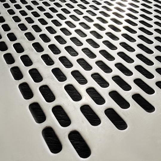 50mm Hole 0.5mm Width Perforated Wire Mesh Metal Screens Customized For Building Facade