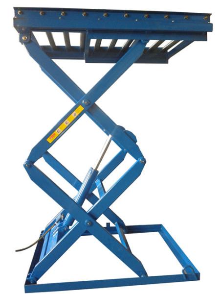 estacionários hidráulicos de salão de exposição do hotel 3000KG de 1.1M Scissor o elevador com plataforma da extensão