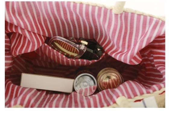 New Korean version of the hand-embroidered shoulder bag straw bag beach knitting female fashion flamingo
