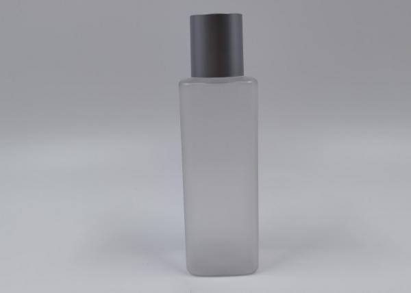 Bouteilles cosmétiques en plastique de estampillage chaudes de toner avec le couvercle 150ml en métal