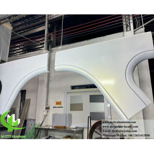 Paneles de revestimiento de aluminio hiperbólico Paneles metálicos de doble forma curva
