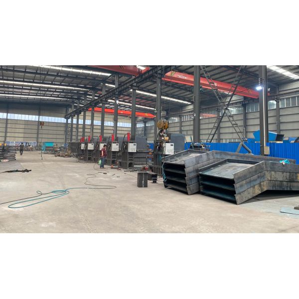 Высокопроизводительная прессовая машина для переработки пиломатериалов