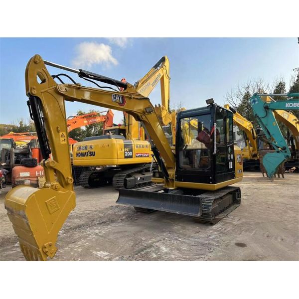 Japan Made Active Used Cat 305.5 Mini Excavator in with Original Hydraulic Valve