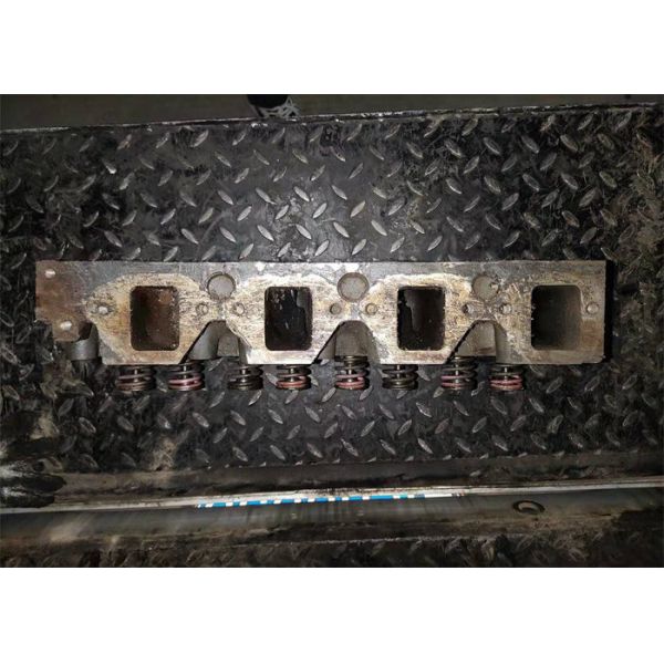 el motor usado diesel 4D95-5 va al excavador PC130-8 con 4 cilindros