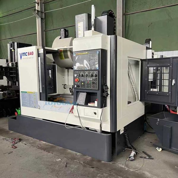 VMC640 Máquina de fresado vertical CNC de 4o y 4o eje Certificación CE de alta precisión