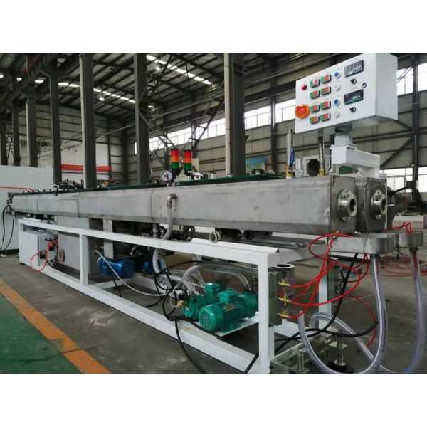 Linha de extrusão de tubos de cabo de conduta de PVC CPVC UPVC de alta eficiência de 20-63 mm com ZS65/132