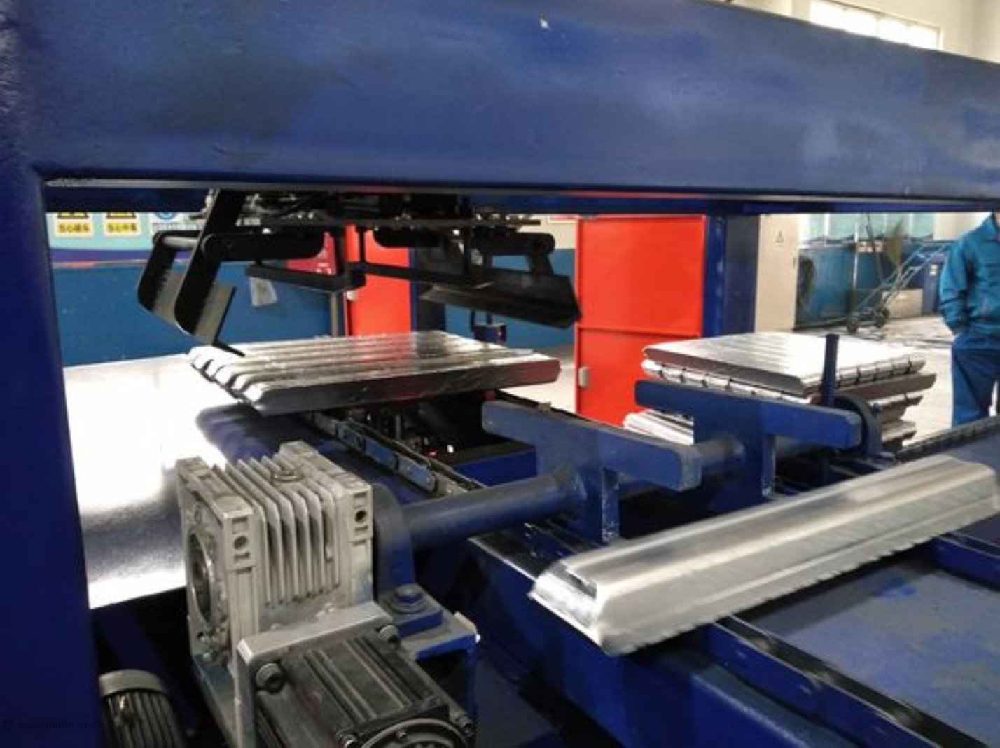 Automatic Palletizing Machine for Metallurgical Ingot Production Line