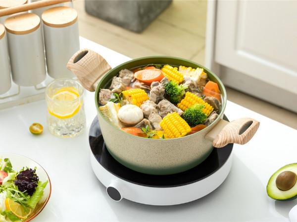 Heavy Duty Aluminum Casserole With Non Stick Interior