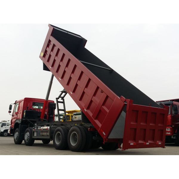 50T 20M3 371 HP 12 Wheels Yellow Heavy Duty Dump Truck low fuel consumption Q345 Carbor steel Bucket
