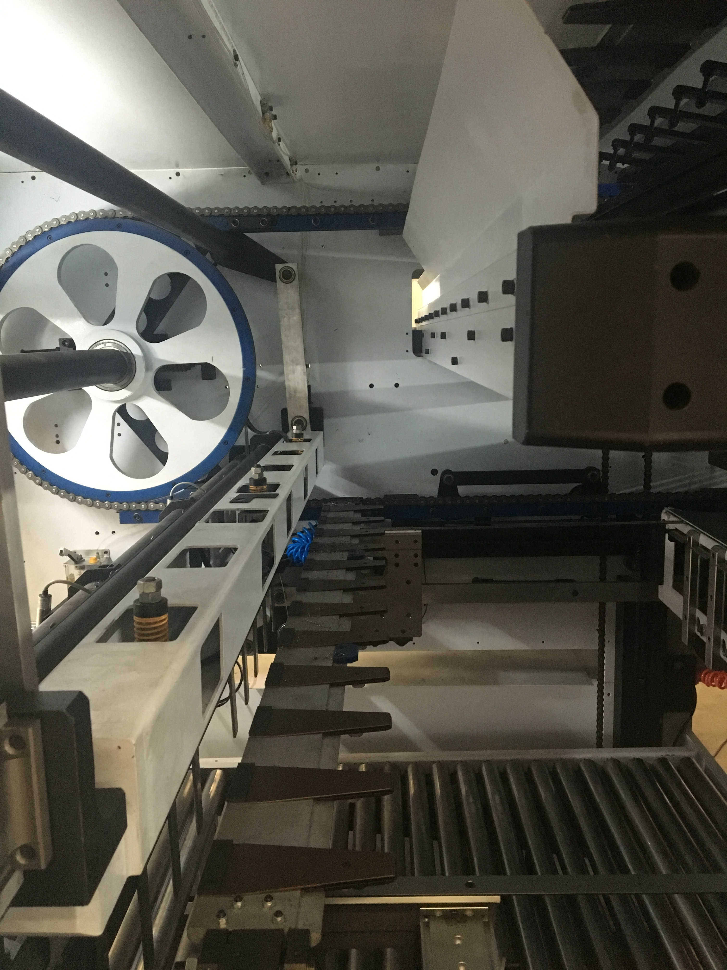 Full Waste Cleaning Flat Die Cutting Machine Full Automatic 26KW LX1620-QP