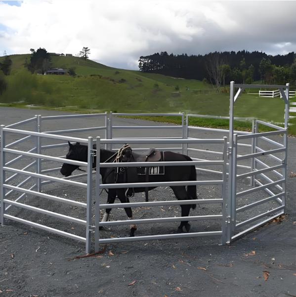 Customized Size And Type Of Horse And Cattle Livestock Farm Fence Board
