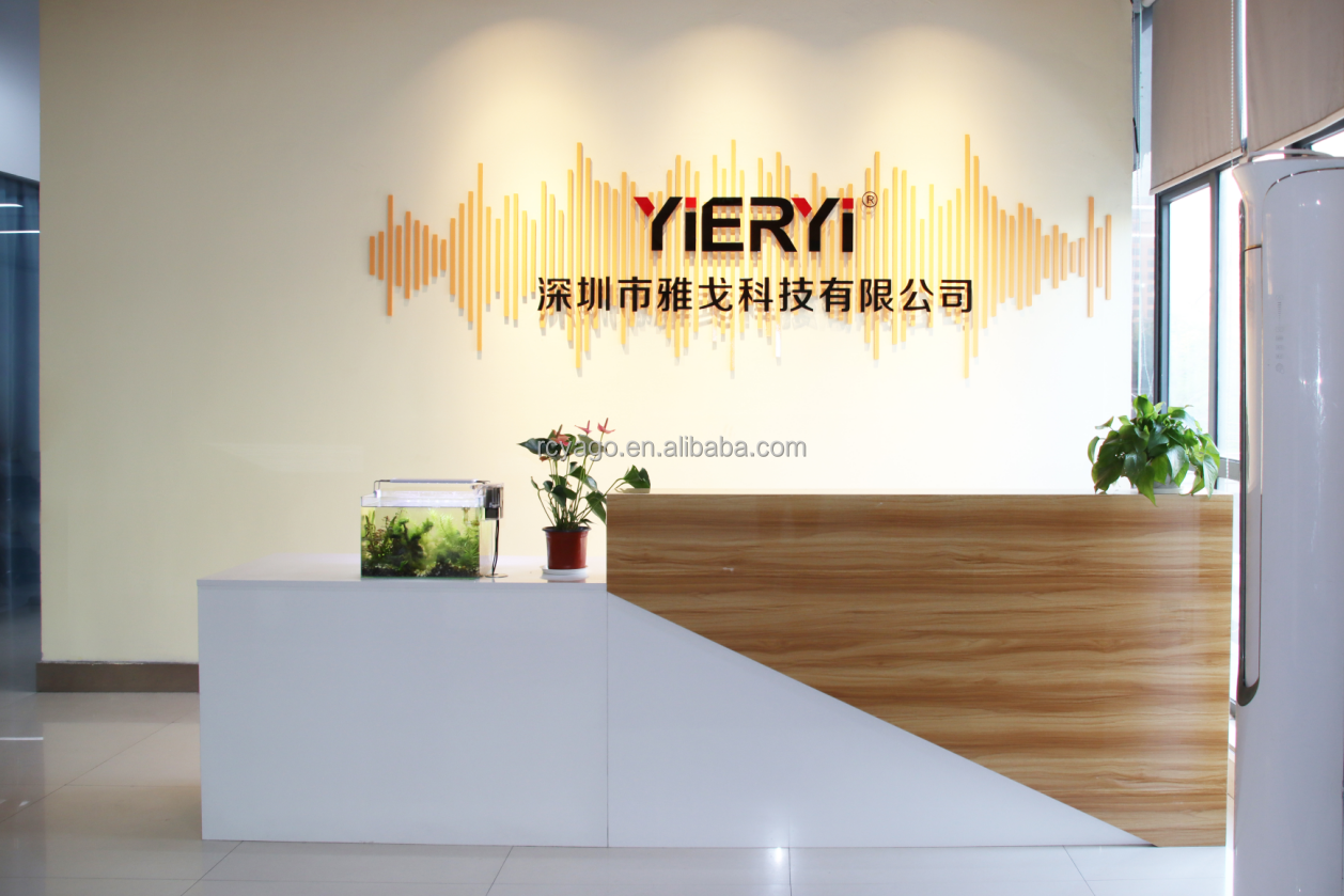 Tuya ZigBee 3.0 Wireless Soil Sensor with 3-in-1 Detection for Moisture Temperature Light and IP67 Waterproof Rating