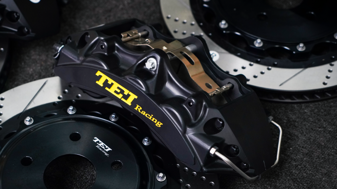 Front 6 Piston And Rear 4 Piston Caliper BBK Auto Brake System For Lexus RX300 18inch Rim