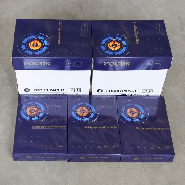 Высокая белость 70/80GSM B5/A4 Размер Белая копия лазерная бумага 500 листов для печати