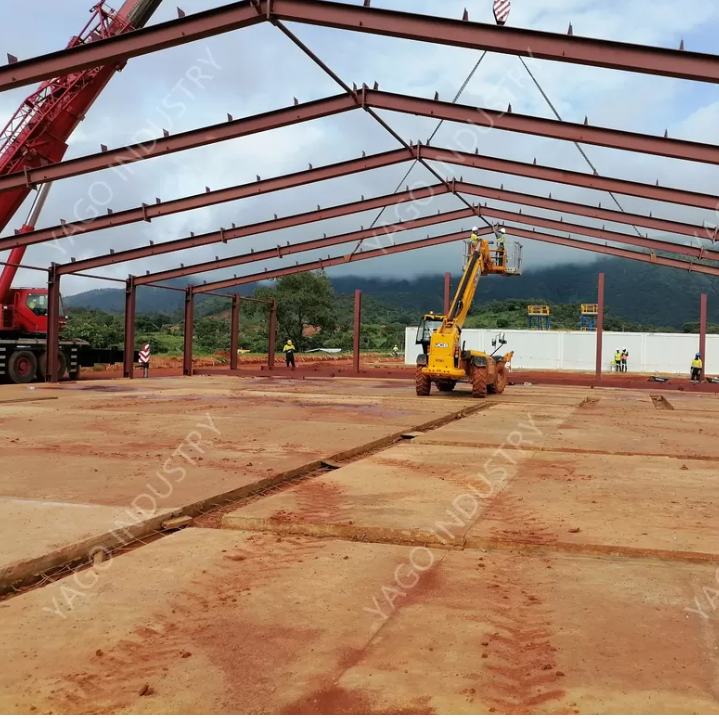 Weatherproofing Prefabricated Steel Structure Workshop Insulated Sandwich Panel