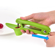 Fruit Vegetable Tools Type Cherry Pitters with Space-Saving Lock Design