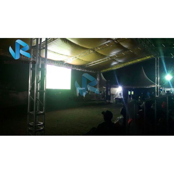 Fire-resistant portable tribune steel metal scaffolding bleacher for uneaven