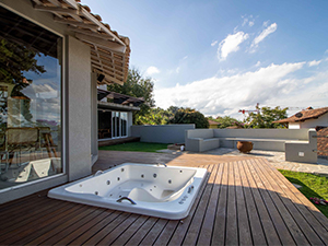 Outdoor Lounge Chair Set Aluminum Patio Chaise Lounger Side Table and Pillow Outside Pool Beach Sunbathing Tann