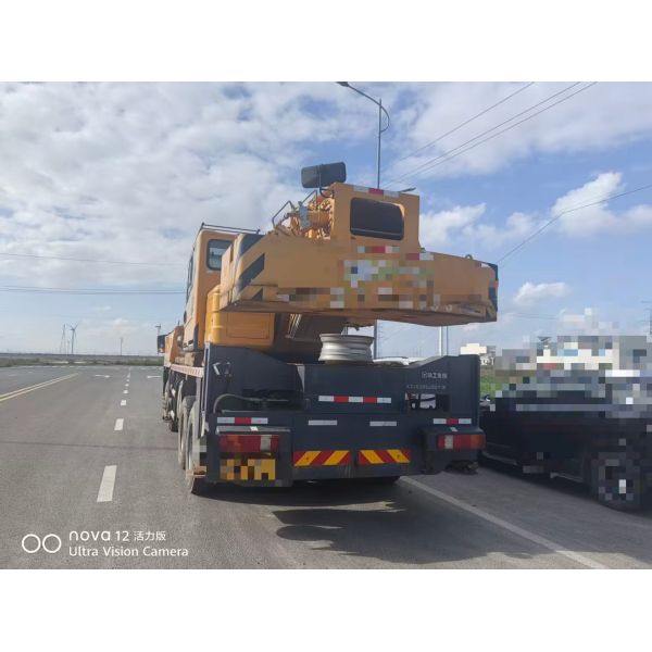 Used 2020 XCMG 40 Ton Truck Crane QY40KC