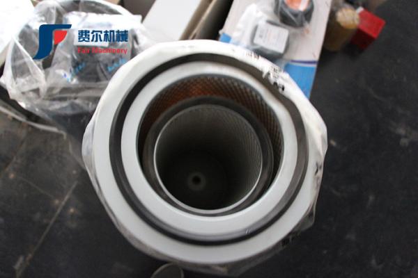 K2440 Yuchai Spare Parts 612600114993 Engine Air Filters For Wheel Loader