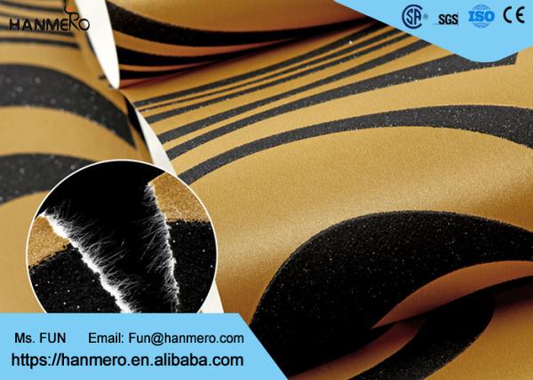 0.7*8.4m Modern Strippable Non Woven Wallpaper With Bronzing Color