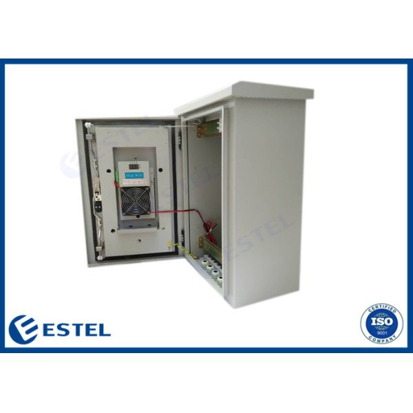 19インチIP55屋外装置のキャビネット450mm×460mm×750mmを締める3ポイント