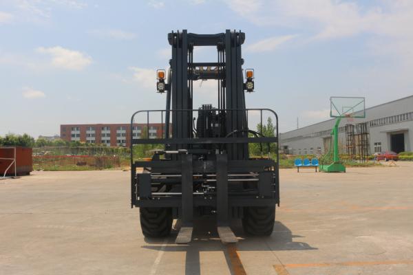 4x4 Rough Terrain Forklift 3.5 Ton Diesel Forklift Lifting Equipment