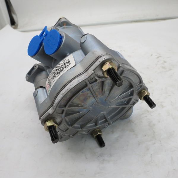 Original For SINOTRUK HOWO Truck Spare Parts Trailer Control Valve WG9000360525