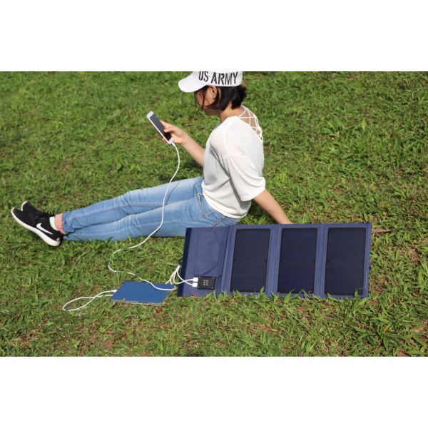 Portable Solar Cell Phone Charger / Waterproof Portable Solar Panel Folding Bag