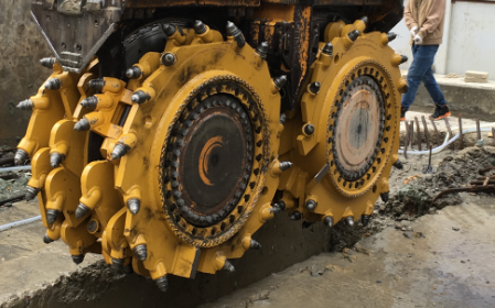 Pick Teeth Cutting Wheels Trench Cutter Underground Diaphragm Wall Equipment Developed For Trench Excavation And Soil Cutting Needs