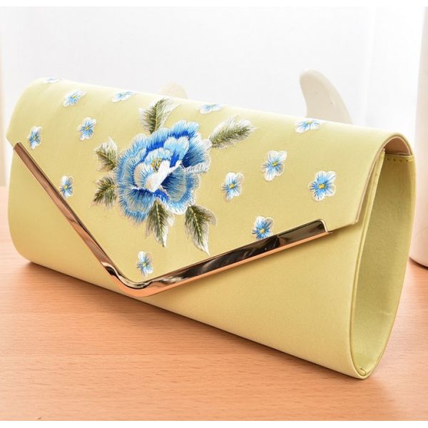 Women's floral embroidery evening bag clutch bag handbag retro national wind 2016 new spring models handbags