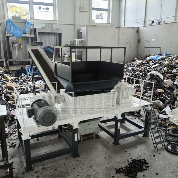 CE Certified Double Shaft Shredder Machine for Construction Demolition Waste Concrete Wood Metals